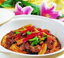 Beef Shank and Tofu Skin Rice Bowl