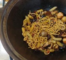 牛肉香菇焖面