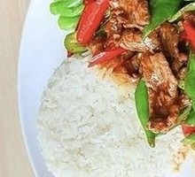 Beef with Green Pepper Rice Bowl