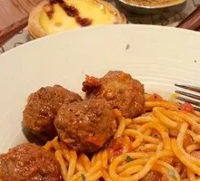 Italian Tomato Meatball Pasta