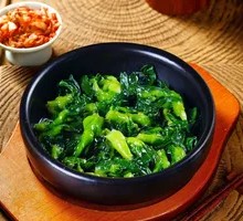 Stone Pot Nutritious Mustard Greens