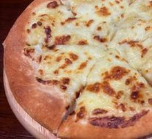 Golden Pillow Durian Pizza