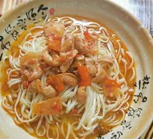 Spicy and Sour Pork Intestine Noodles