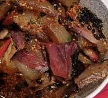 Steamed Xiangxi Preserved Sausage