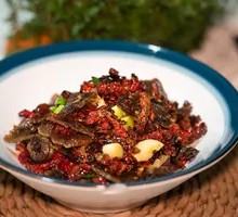 Stir-Fried Wind-Blown Beef