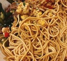 Cucumber Skin Beef Noodles