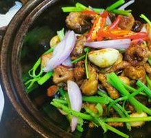 Stir-fry Chicken Pot