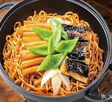Three Fresh Noodles with Stir-Fry Vegetables