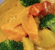 Yellow Curry Chicken with Whole Grain Rice