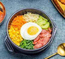 腊肠石锅拌饭