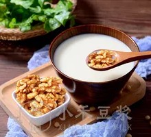 Walnut Soy Milk