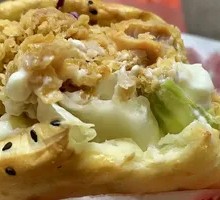 Spicy Chicken Leg Chinese Burger