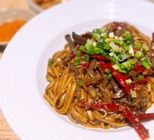 Spicy Beef Dry Noodles