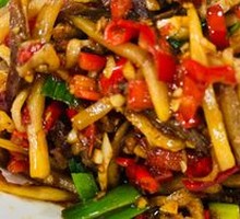 Sour Radish Stir-Fried Beef Tripe