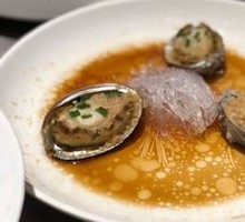 Steamed Baby Abalone with Garlic and Vermicelli