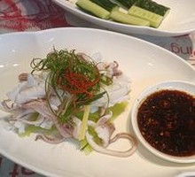 Steamed Fresh Fish with Soy Sauce