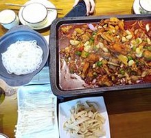 Spicy Charcoal-Grilled Frog with Rice Noodles