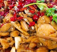 Spicy Charcoal-Grilled Frog with Noodles
