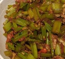 Stir-fried celery with pork