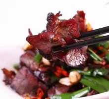 Stir-Fried Garlic Greens with Braised Beef