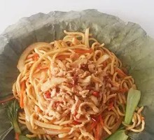 香辣肉丝炒面