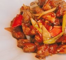 Traditional Stir-Fried Pork Cutlets