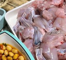 Fresh Frog Legs