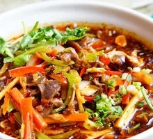 Sichuan-style Pepper Chicken Offal Noodles