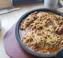 Stone Plate Beef with Enoki Mushrooms