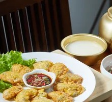 Oyster Cake