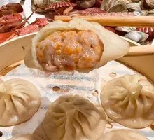 Sea Urchin Soup Dumplings
