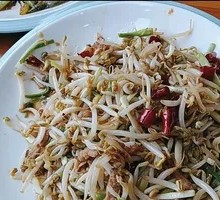 Stir-Fried Benxi Bean Sprouts