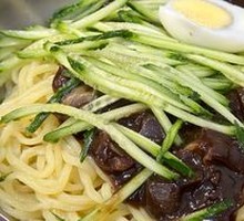 Korean Fried Noodles with Sauce