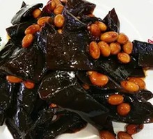 Braised Kelp with Soybeans