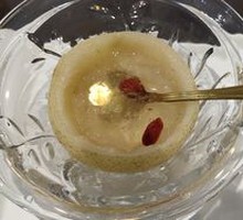 Braised Yams in Pear with Rock Sugar and Bird's Nest