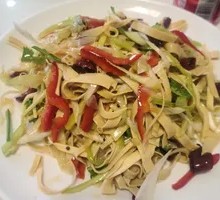 Stir-fried Tofu Skin Salad