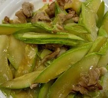 Cucumber Stir-Fry with Pork