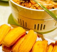Small Fried Dough Stick Sour Spicy Soup