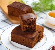 Walnut Date Cake
