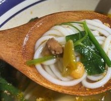 Dai-style Meat Sauce Rice Noodles