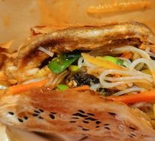锅盔夹三丝