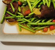 Preserved Pork Stir-fried with Water Bamboo Shoots
