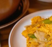 Scallion stir-fried with free-range eggs