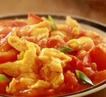 Tomato and Egg Stir-Fry