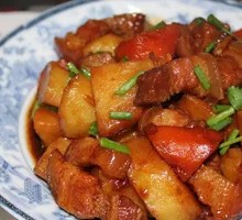 Braised Pork with Pickled Cabbage