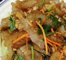 Jellyfish and Cucumber Salad