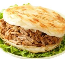 Green Pepper and Lean Pork Steamed Bun