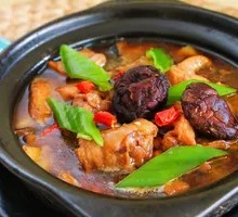 Stewed Chicken with Brown Sauce