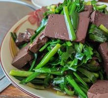Leek and Lamb Blood Stir-fry