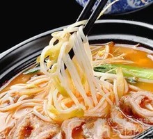 肥肠砂锅米线